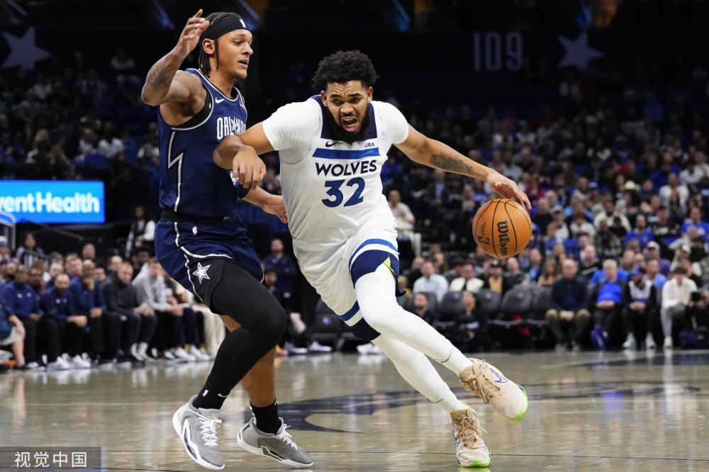 她巧妙地将 她巧妙地将