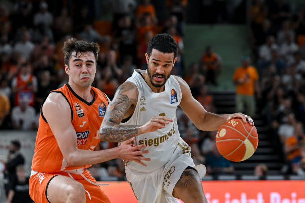 的基础上增 的基础上增