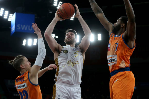 的全英羽毛 的全英羽毛